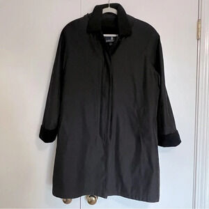 London Fog Long Rain Jacket with Removable Hood and Lining Black size medium